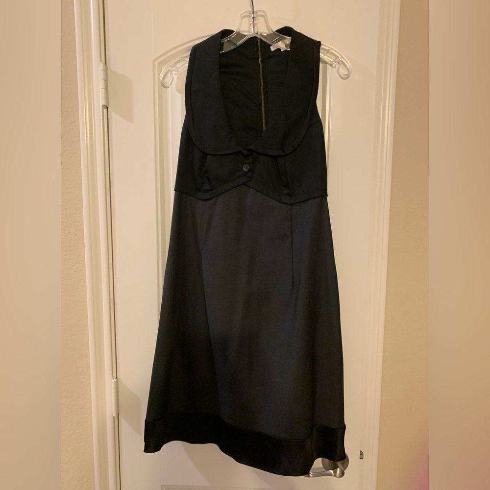 LIKE NEW Matty M Brand Black/Grey Sleeveless V-Neck Mini Dress w/Collar l Medium